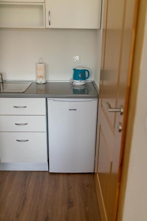 Apartmani Mia Prozor Eksteriør billede